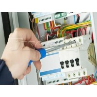 Демонтаж защитного электроавтомата