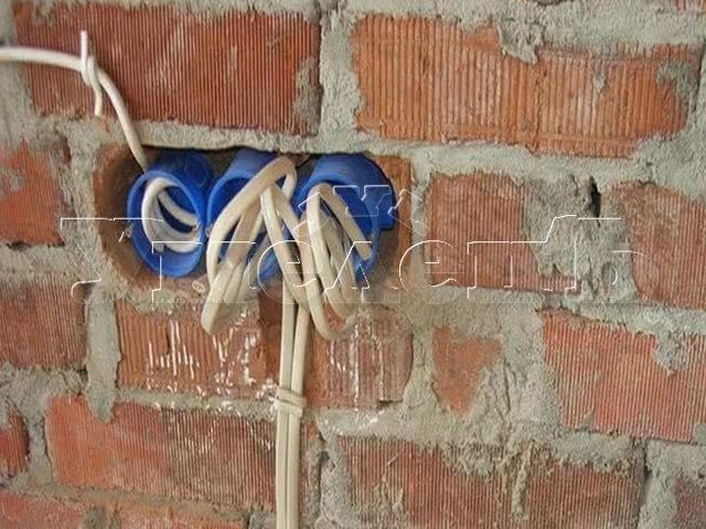 Монтаж подрозетников электроточек кирпич гипс. Электромонтажные работы. Ремонт квартир в Москве и Подмосковье. Монтаж подрозетников электроточек кирпич гипс. Электромонтажные работы. Ремонт квартир в Москве и Подмосковье.