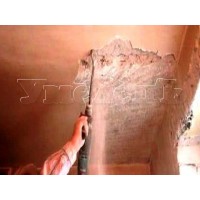 Демонтаж штукатурки потолка